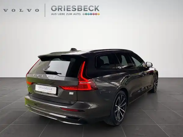VOLVO V60 (5/22)