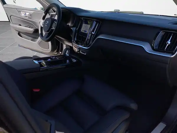 VOLVO V60 (14/17)