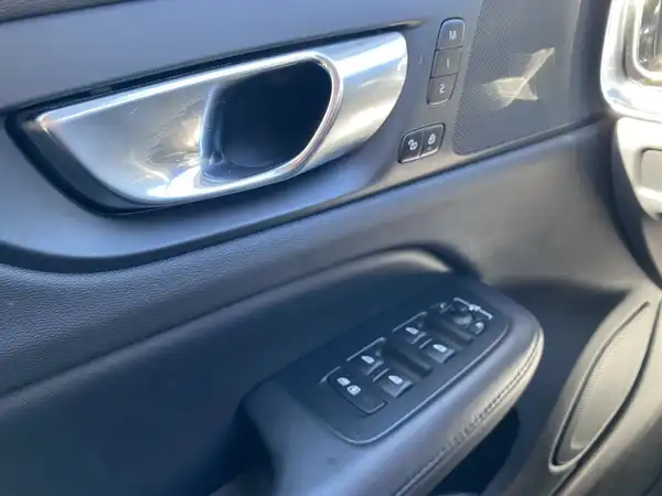 VOLVO V60 (17/17)
