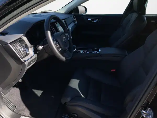 VOLVO V60 (7/17)