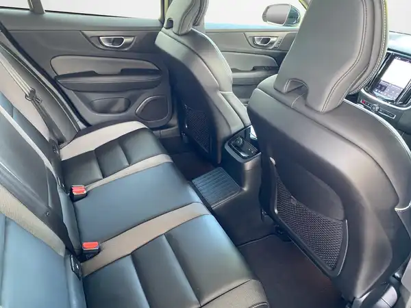 VOLVO V60 (13/22)
