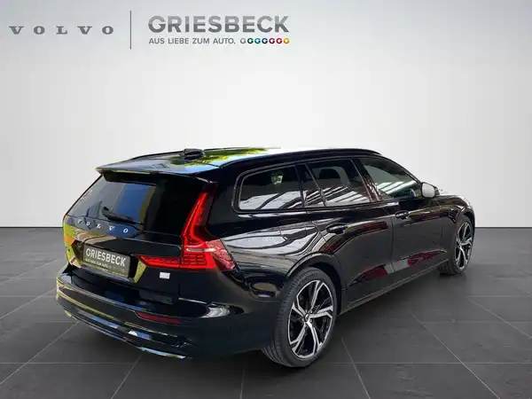 VOLVO V60 (5/22)