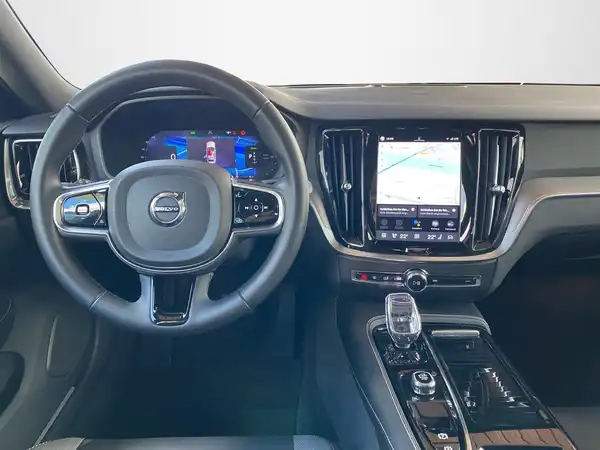 VOLVO V60 (8/22)