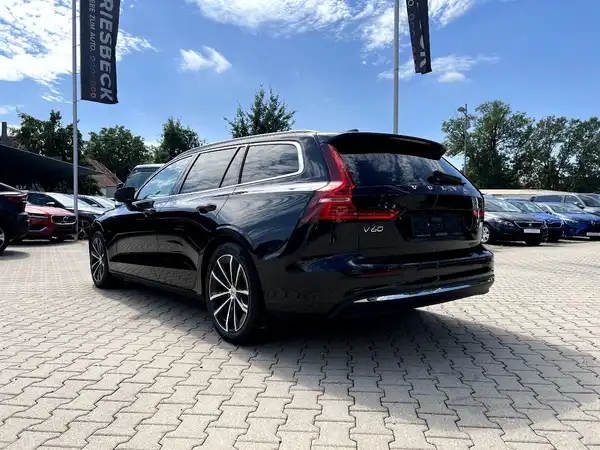VOLVO V60 (2/21)