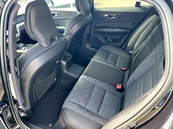 VOLVO V60 (13/21)