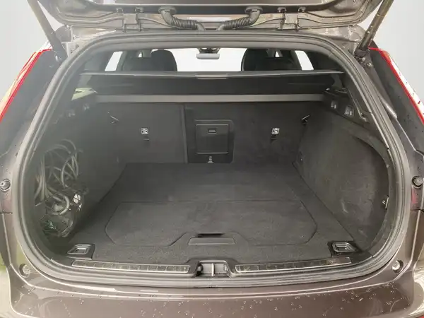 VOLVO V60 (14/21)