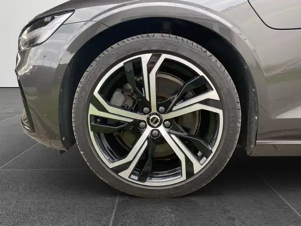 VOLVO V60 (15/21)