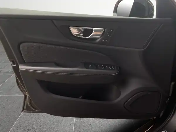 VOLVO V60 (17/21)