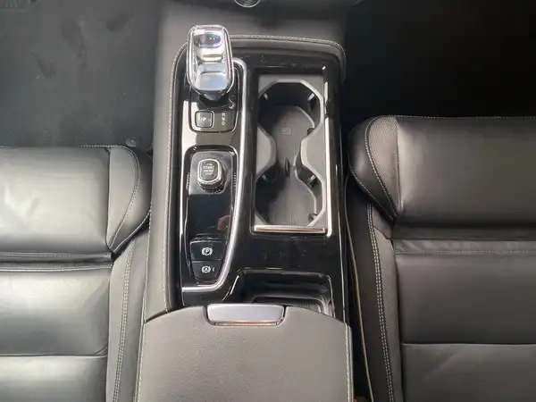 VOLVO V60 (9/21)
