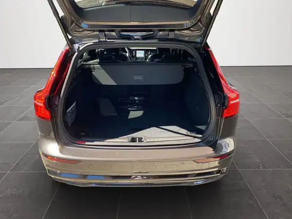VOLVO V60 (14/22)