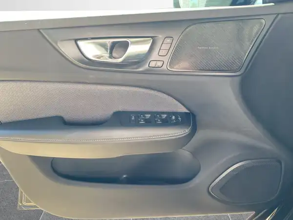 VOLVO V60 (17/22)