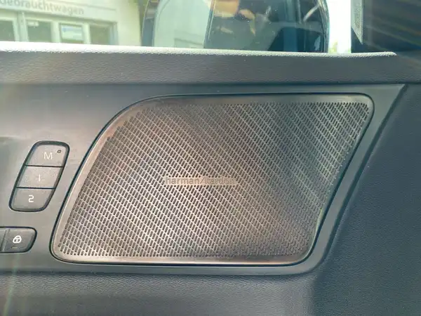 VOLVO V60 (18/22)
