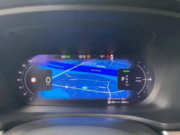 VOLVO V60 (16/30)