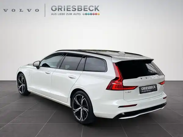 VOLVO V60 (3/30)