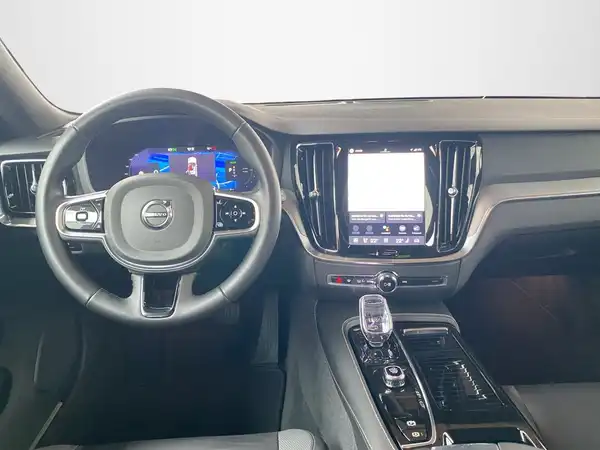 VOLVO V60 (8/30)
