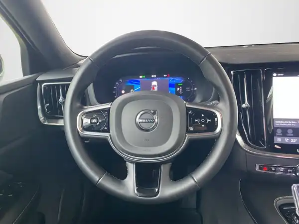 VOLVO V60 (10/30)