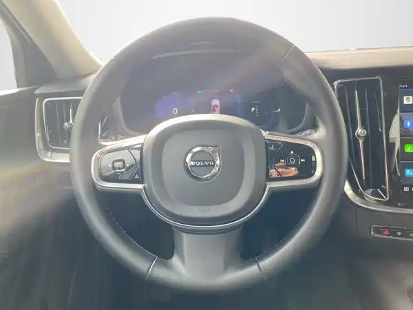 VOLVO V60 (10/21)