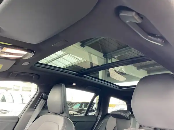 VOLVO V60 (20/20)