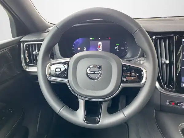 VOLVO V60 (10/20)