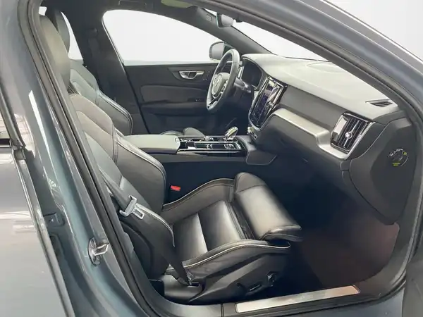VOLVO V60 (13/18)