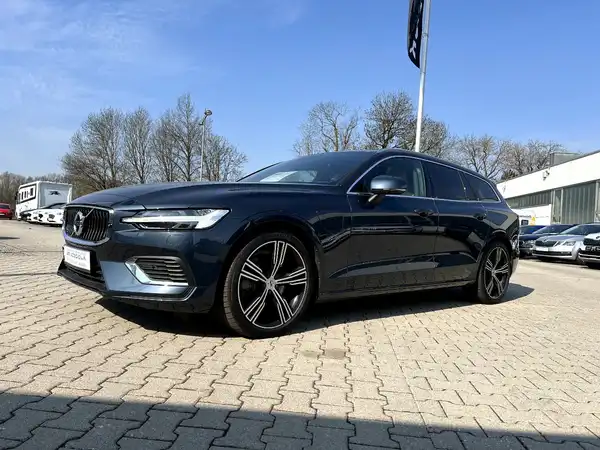 VOLVO V60 (1/29)