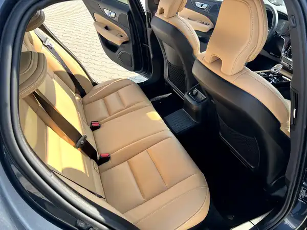 VOLVO V60 (17/29)