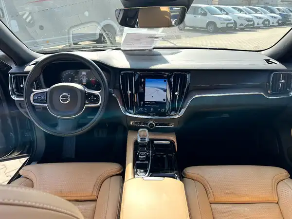 VOLVO V60 (20/29)