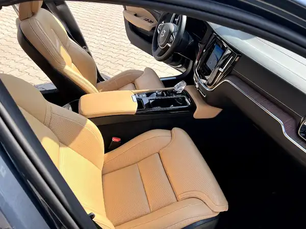 VOLVO V60 (23/29)