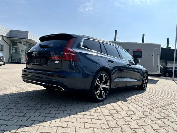VOLVO V60 (4/29)