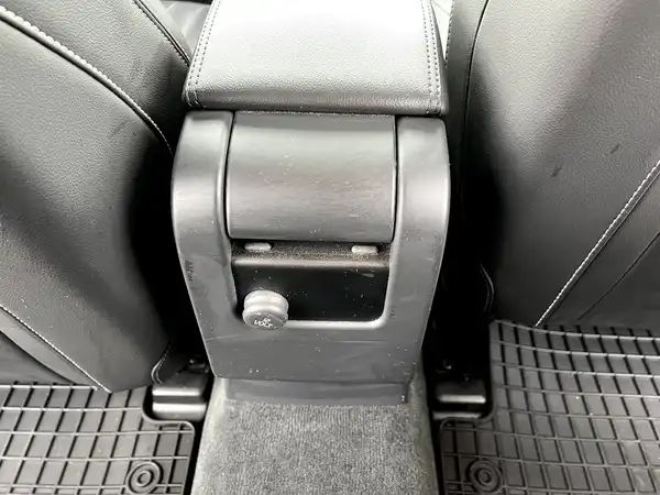 VOLVO V60 (10/29)