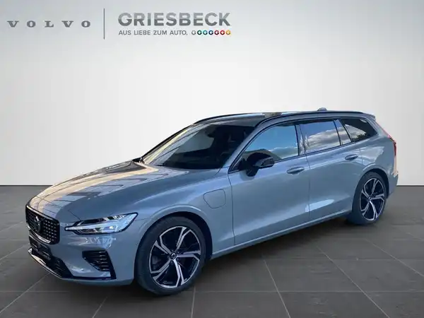 VOLVO V60 (1/22)