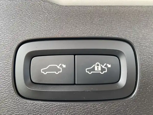 VOLVO V60 (22/22)