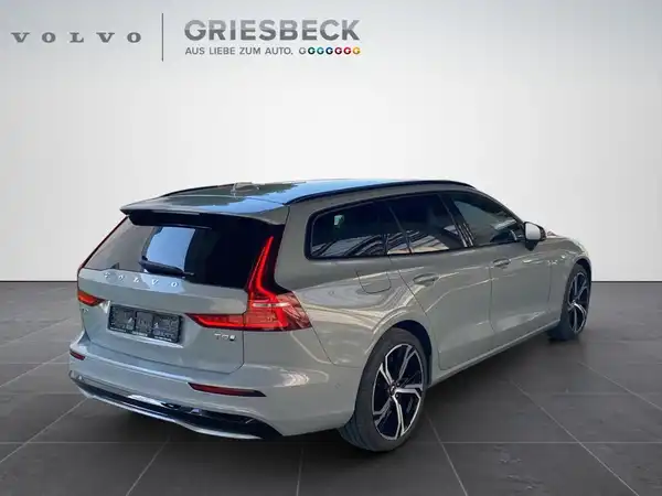 VOLVO V60 (5/22)