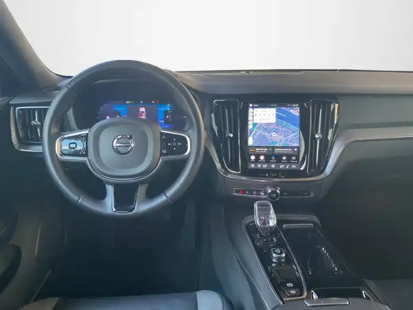 VOLVO V60 (8/22)