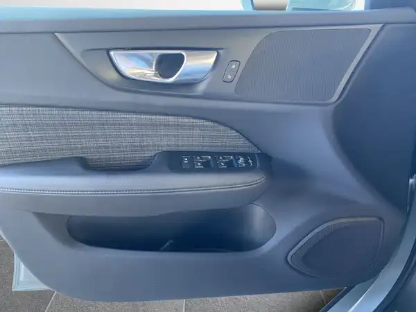 VOLVO V60 (17/20)