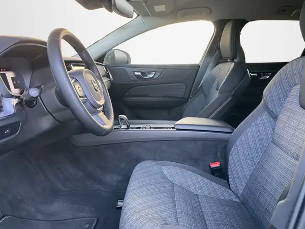 VOLVO V60 (7/20)