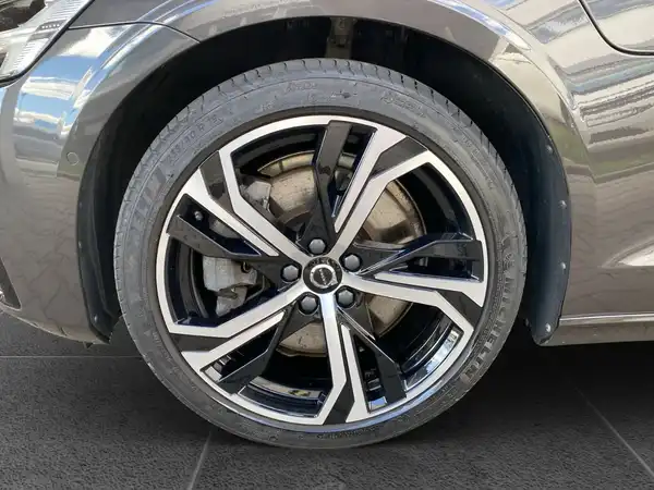 VOLVO V60 (15/23)