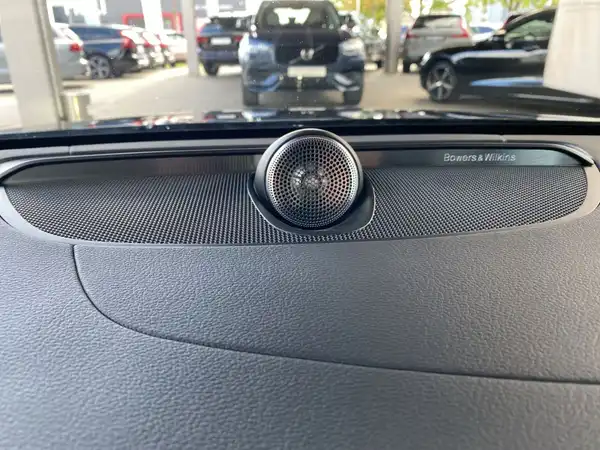 VOLVO V60 (18/23)