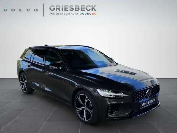 VOLVO V60 (6/23)