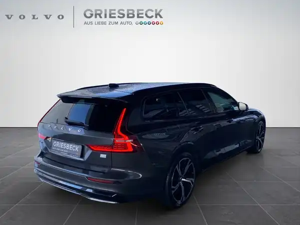 VOLVO V60 (6/22)