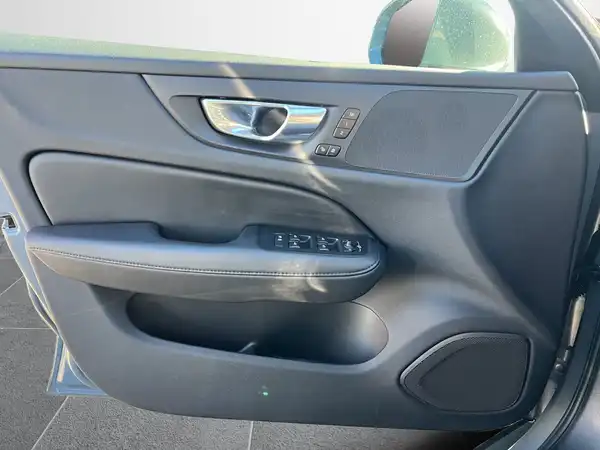 VOLVO V60 (17/21)