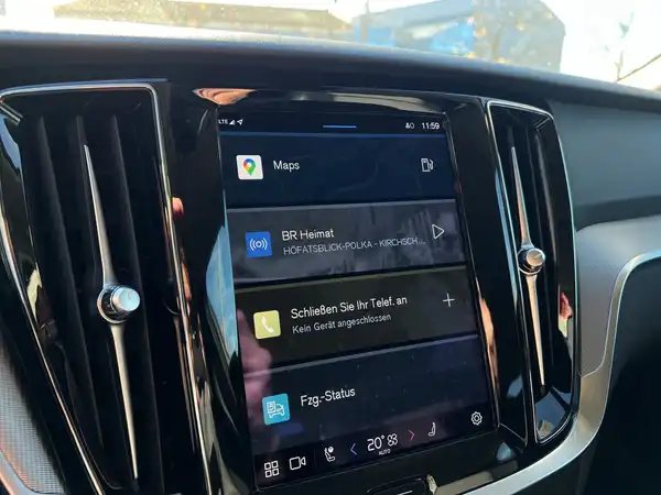 VOLVO V60 (18/21)