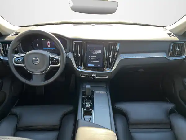 VOLVO V60 (8/21)