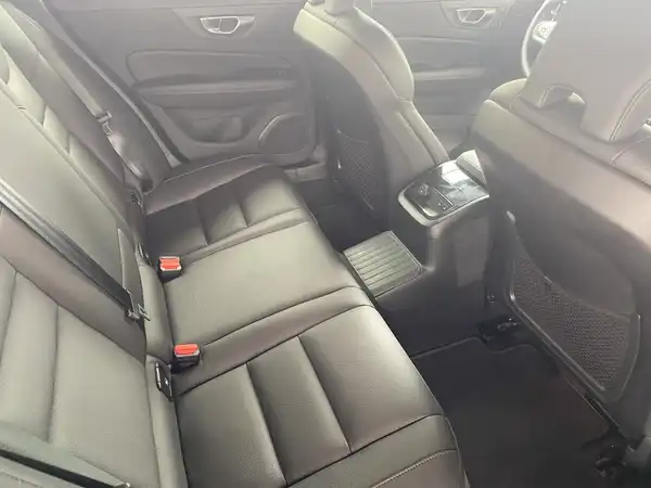 VOLVO V60 (13/21)