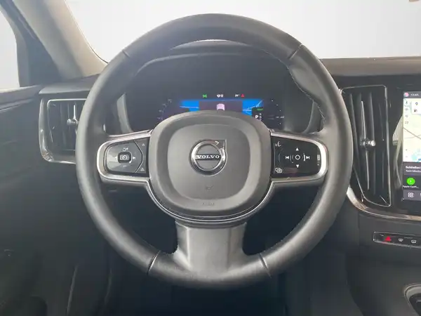 VOLVO V60 (10/21)