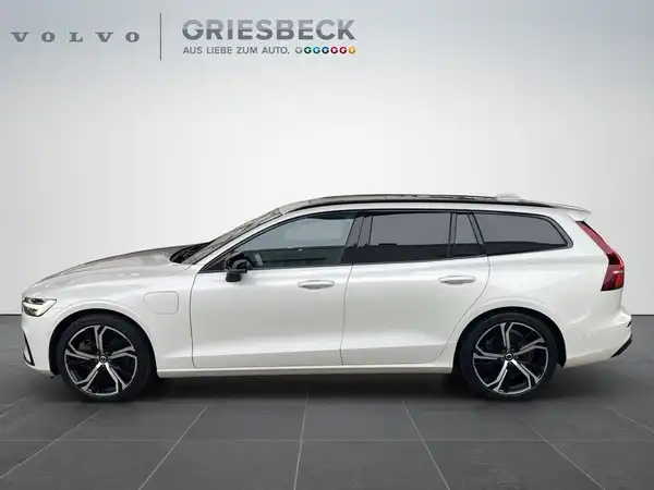 VOLVO V60 (2/23)