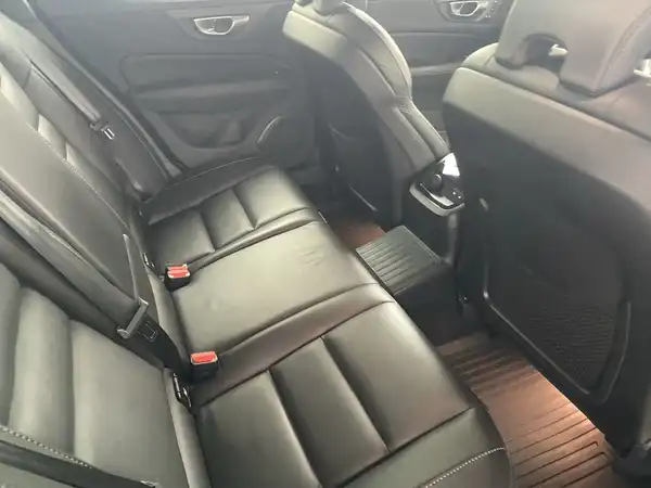 VOLVO V60 (13/23)