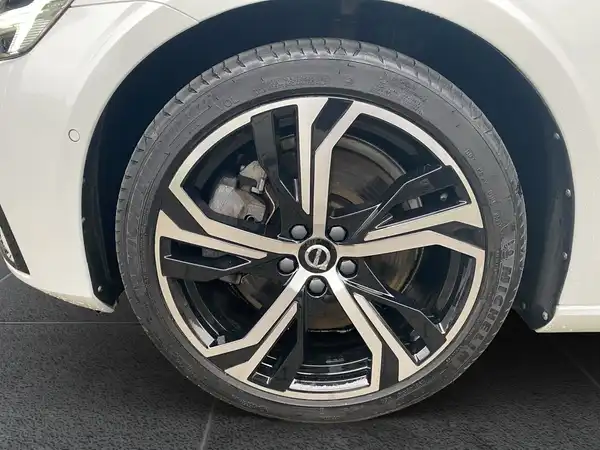 VOLVO V60 (15/23)