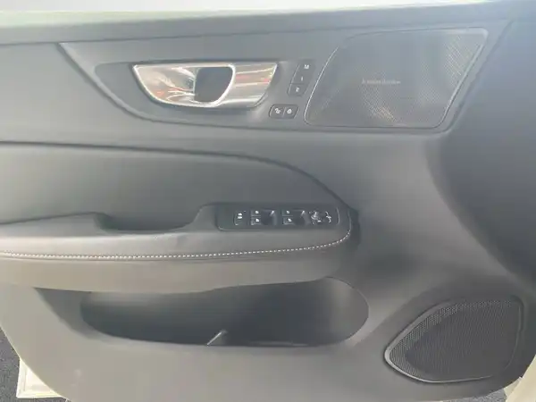 VOLVO V60 (17/23)
