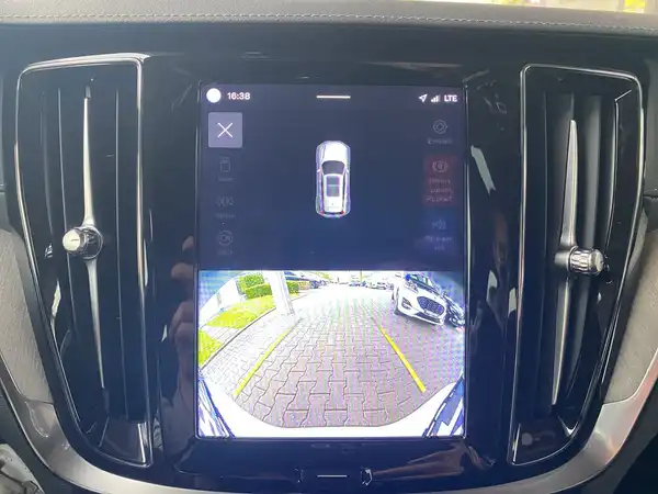 VOLVO V60 (21/23)